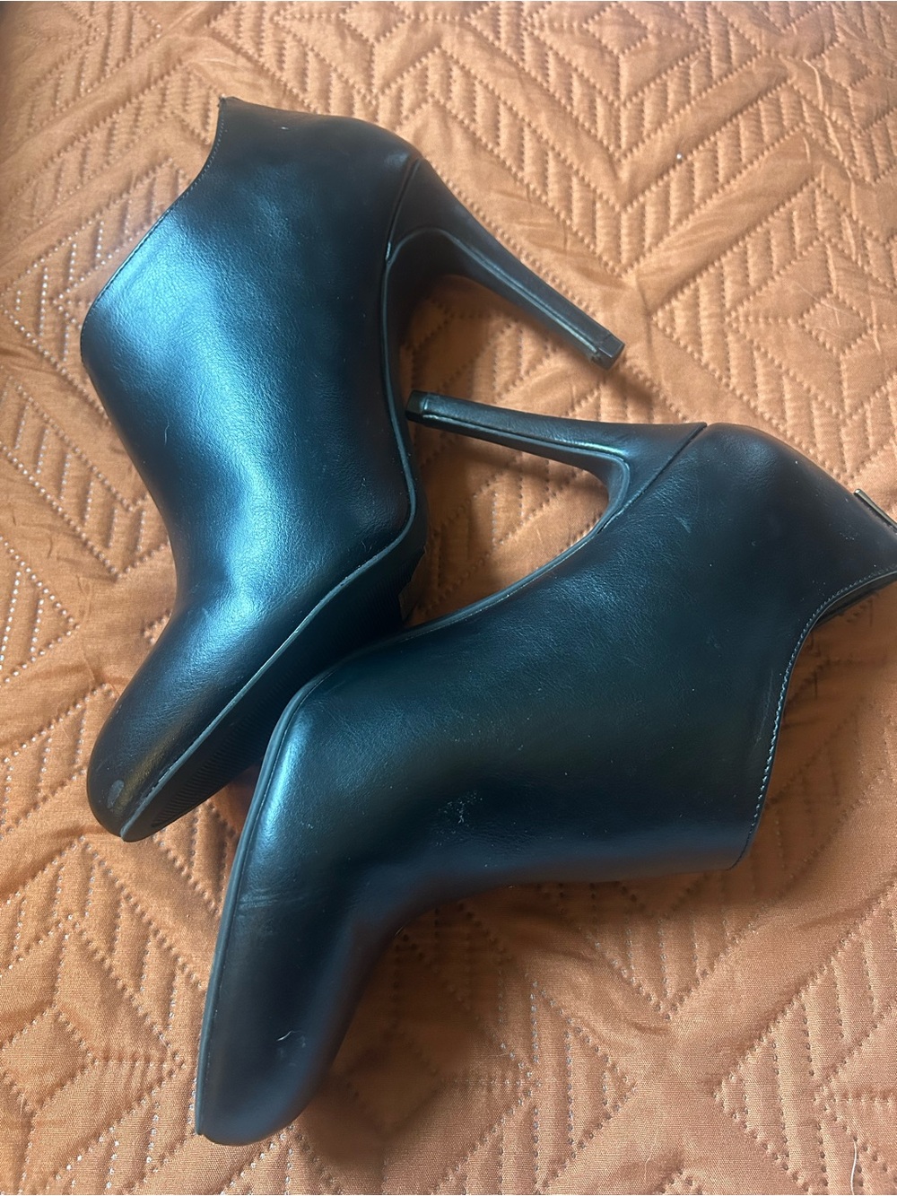 Kelly & Katie Black High Heel Ankle Booties